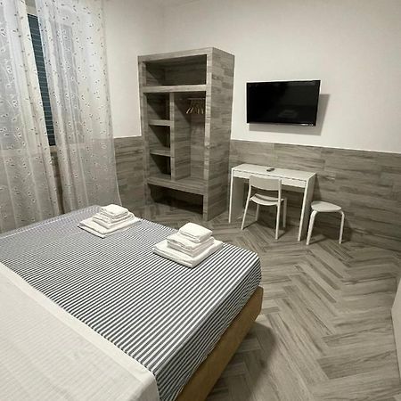 Holiday Rooms Ро Экстерьер фото